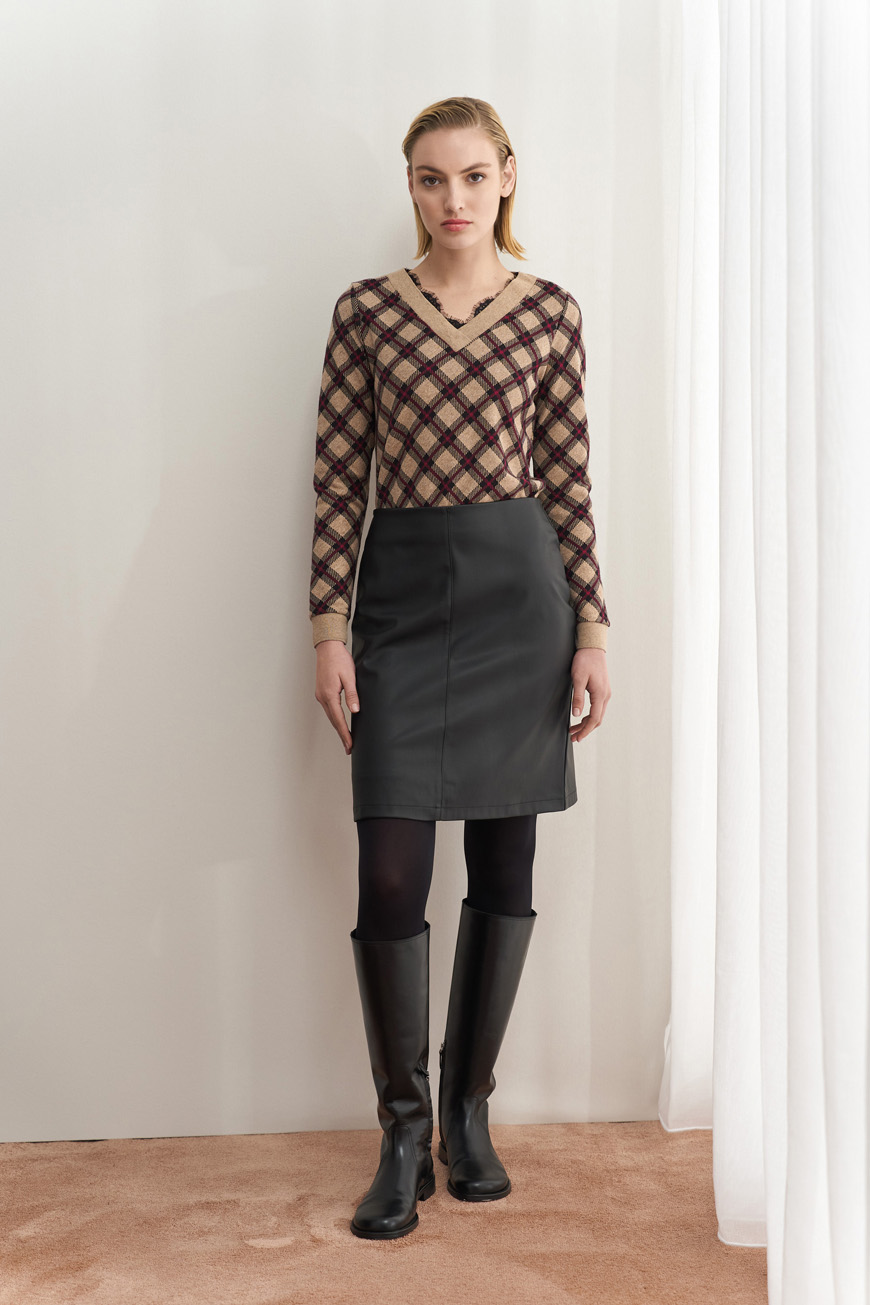 Tartan blouse Ve with lace detail - Image 3