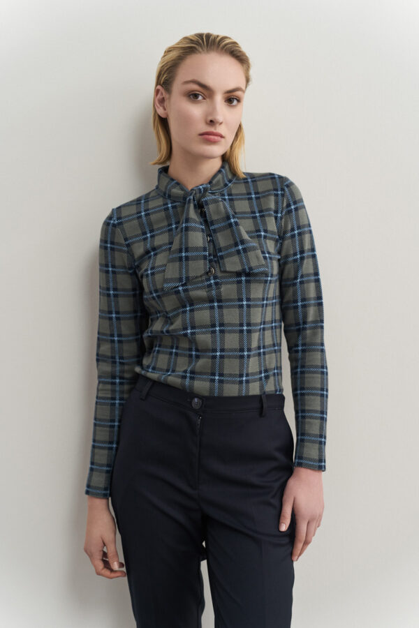 Tartan blouse with tie