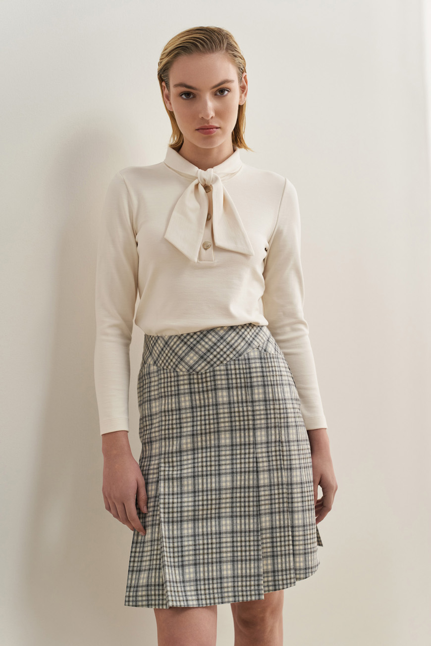 Pleated grey check skirt