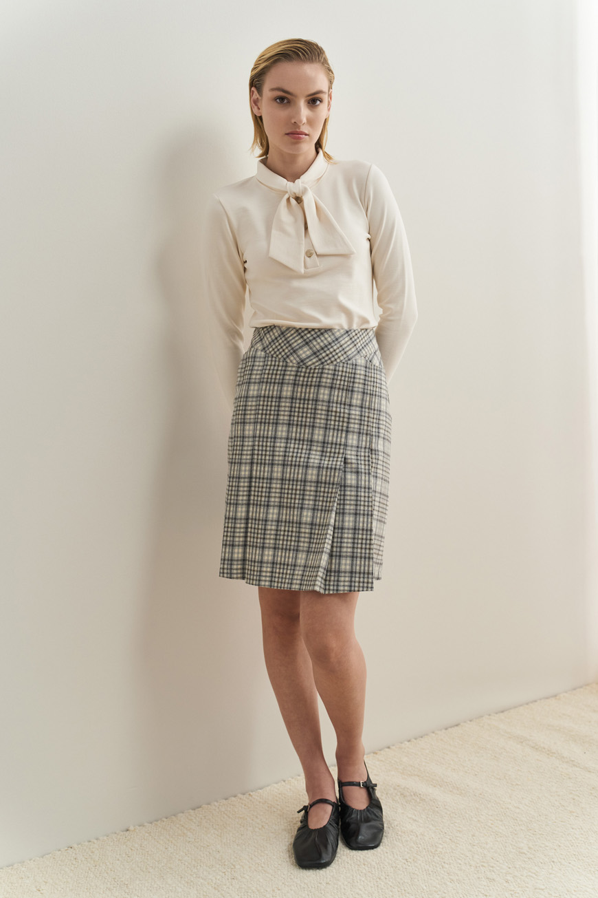 Pleated grey check skirt - Image 3