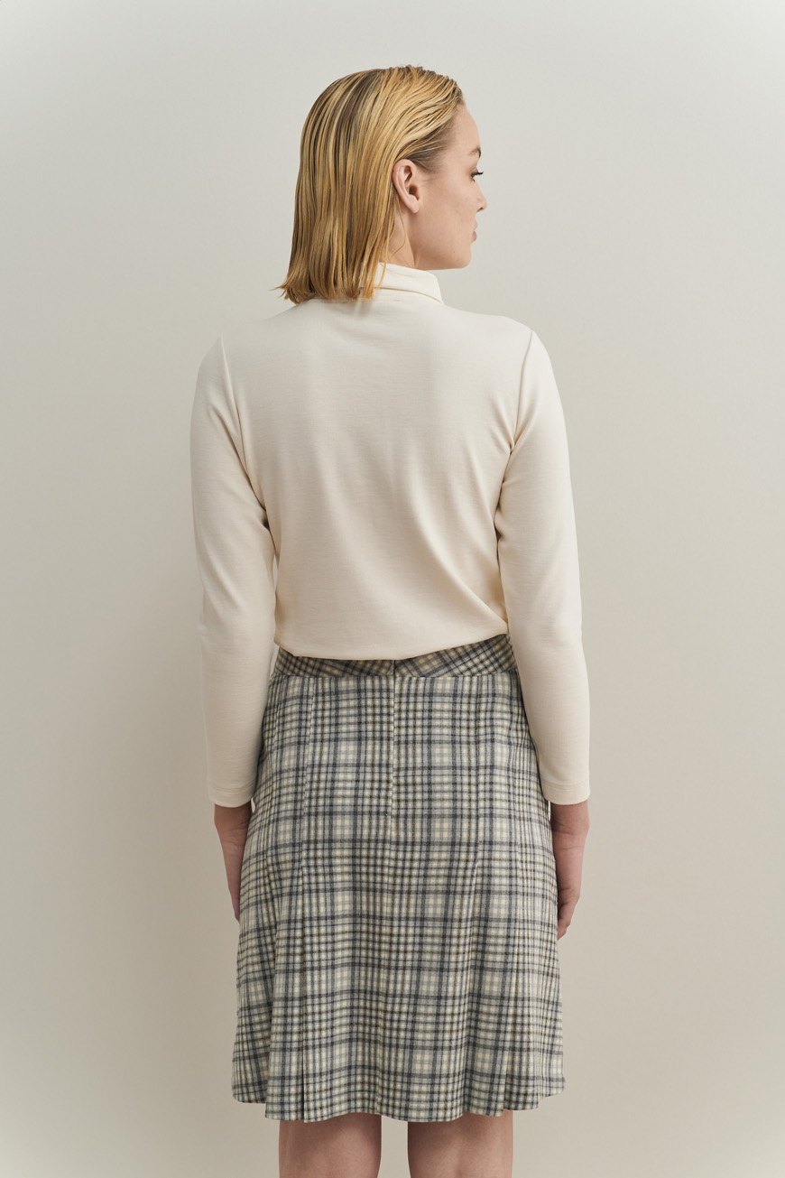 Pleated grey check skirt - Image 4