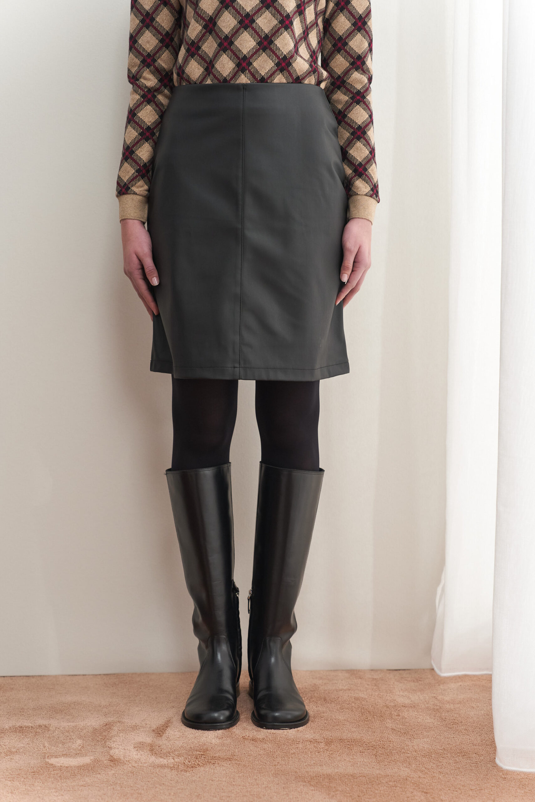 Φούστα δερματίνη - Image 2