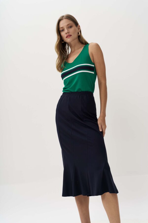 Skirt with slanted leaves