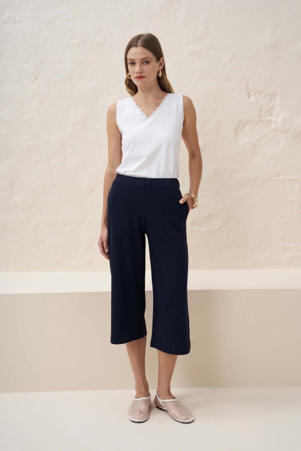 Zip panties with side pockets