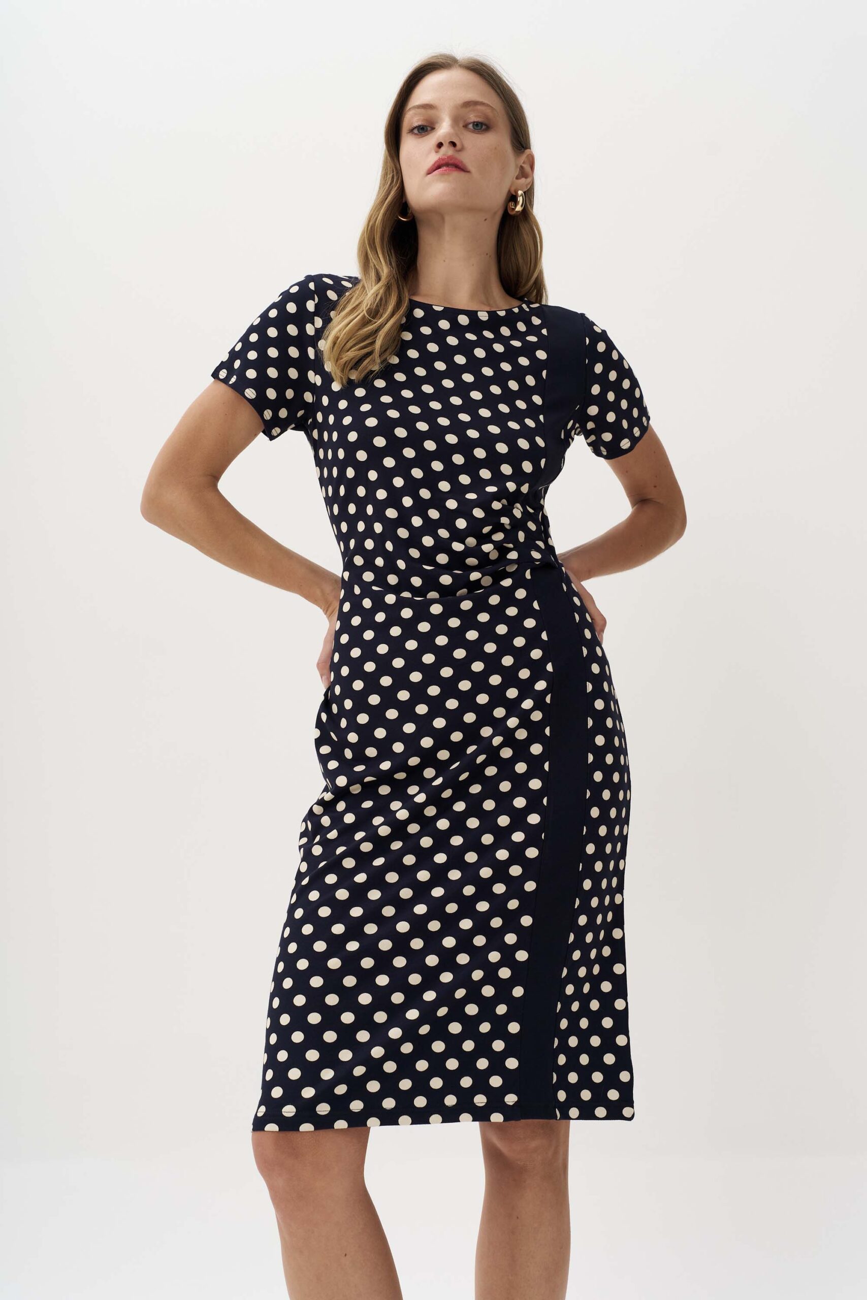 Polka dot dress with contrast stripe