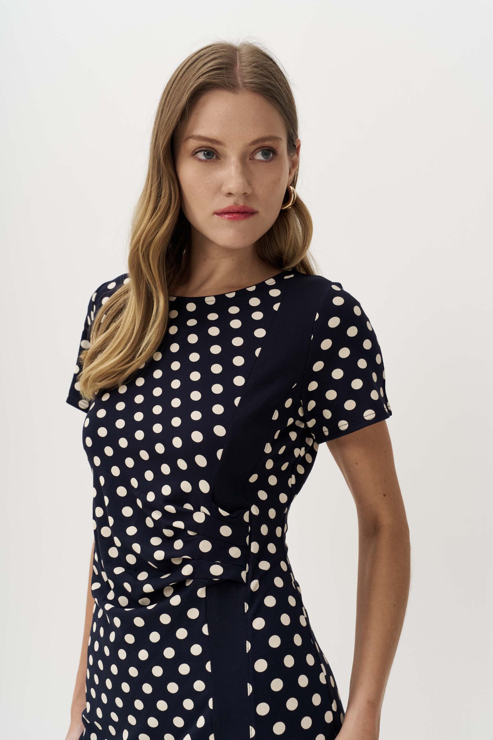 Polka dot dress with contrast stripe - Image 3