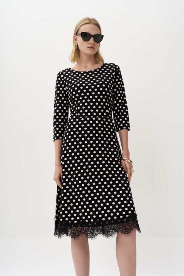 Φόρεμα midi κλος με δαντέλα