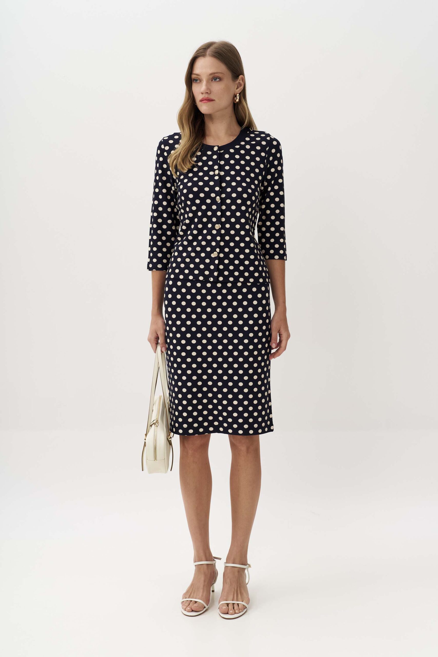 Ζακέτα πουά με contrast λεπτομέρεια - Image 5