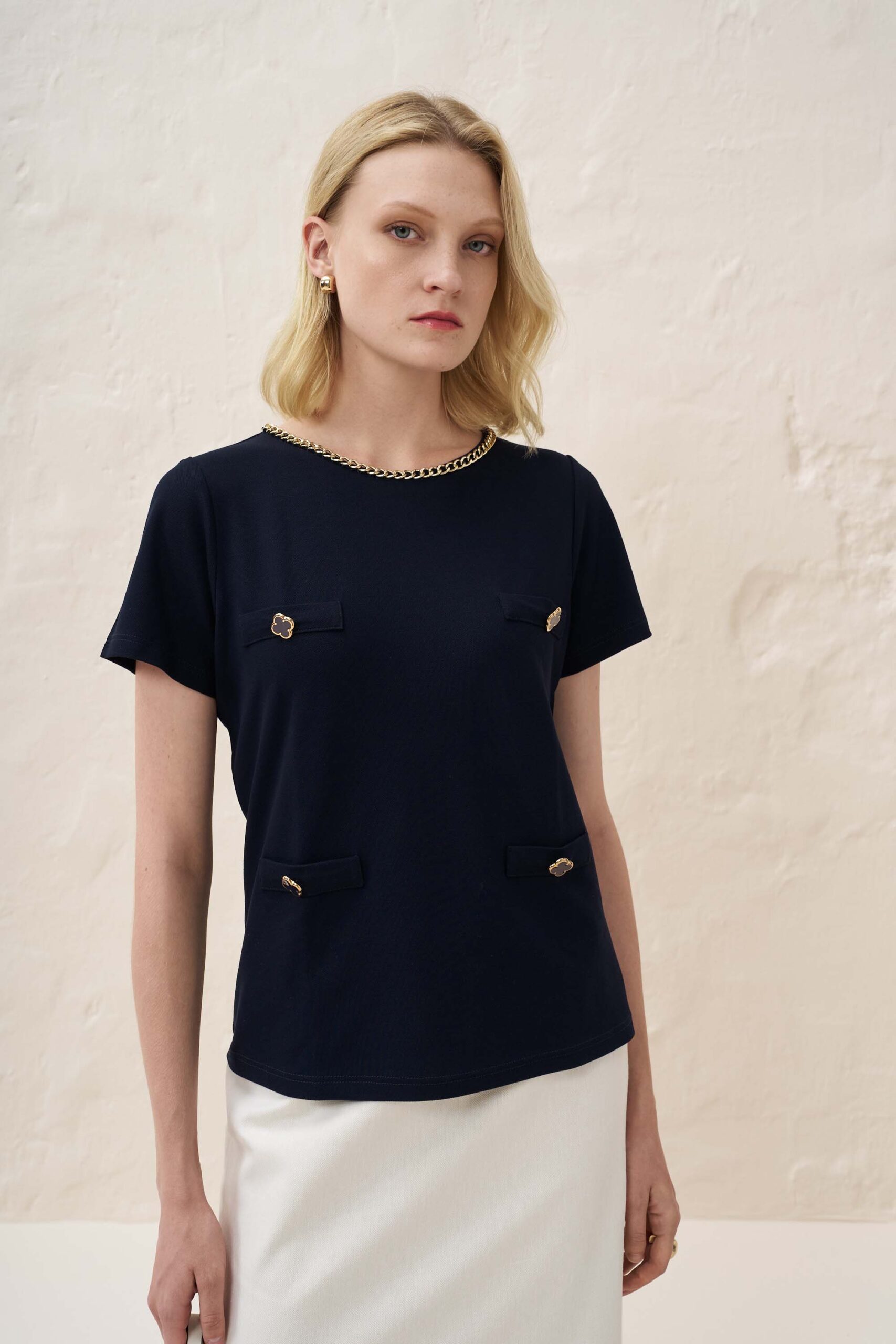 Blouse with chain at the neckline - Image 6