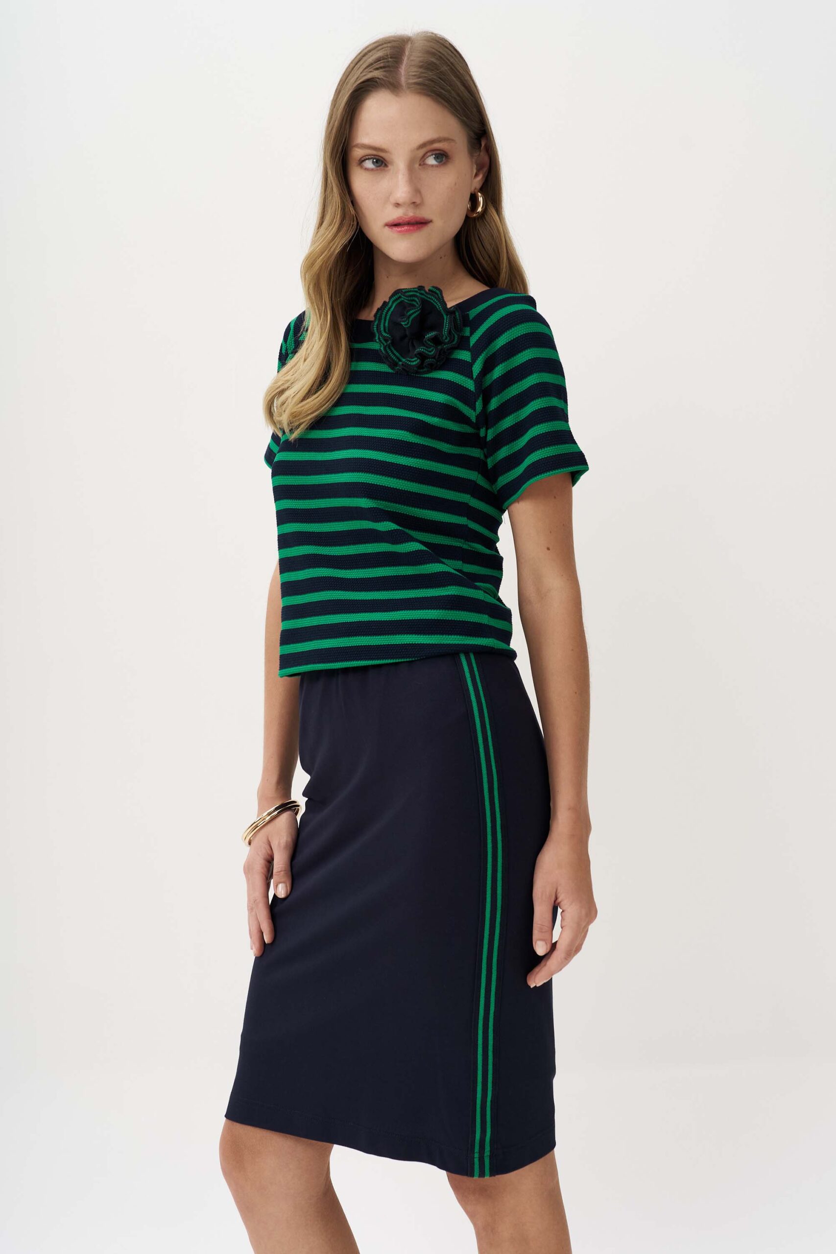 Bubble blouse with flower detail - Image 5