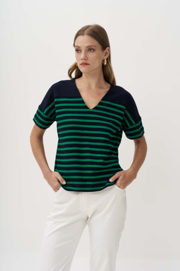 Ve bubble blouse in a comfortable fit