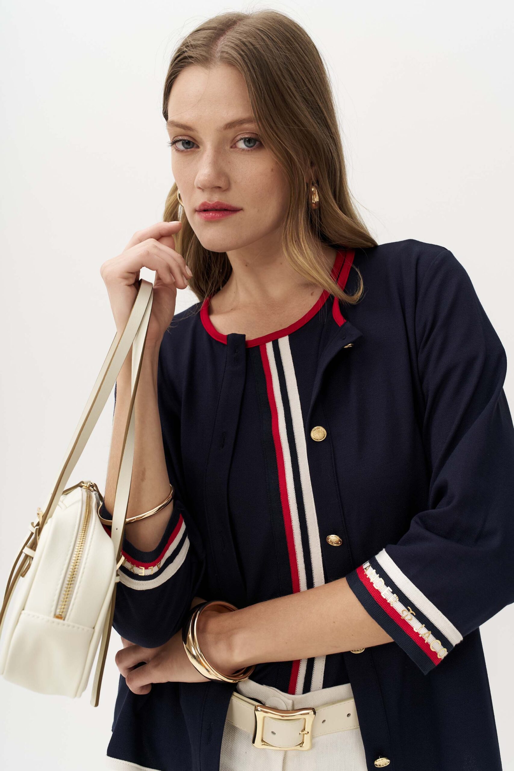 Μπλούζα με τρίχρωμο ριπ εμπρός - Image 2