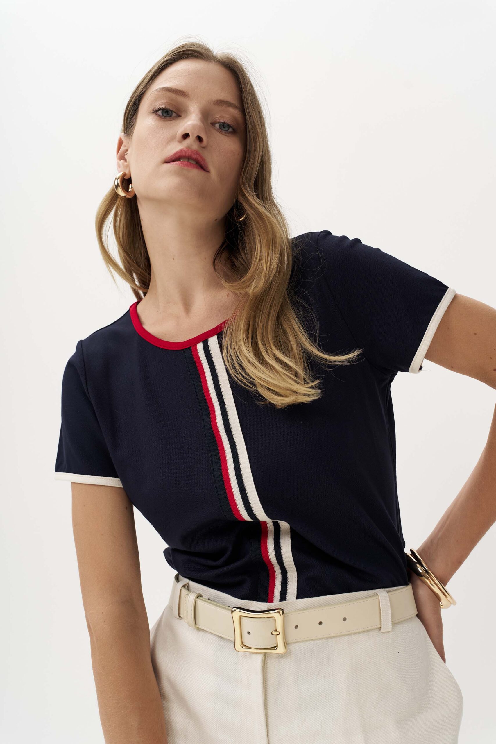 Μπλούζα με τρίχρωμο ριπ εμπρός - Image 7