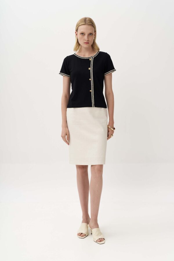 Knitted blouse with ruffles